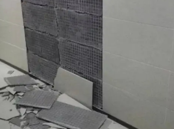 广元市瓷砖空鼓维修公司分享下广元市墙砖松动维修的知识